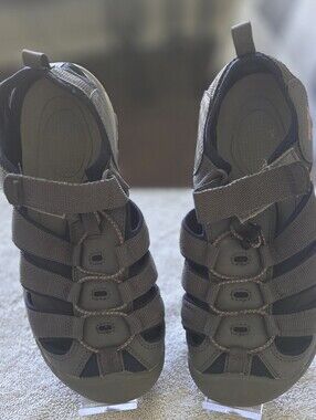 World Wide Sportsman Outdoor Closed-Toe Sport Sandals in Dark Gray